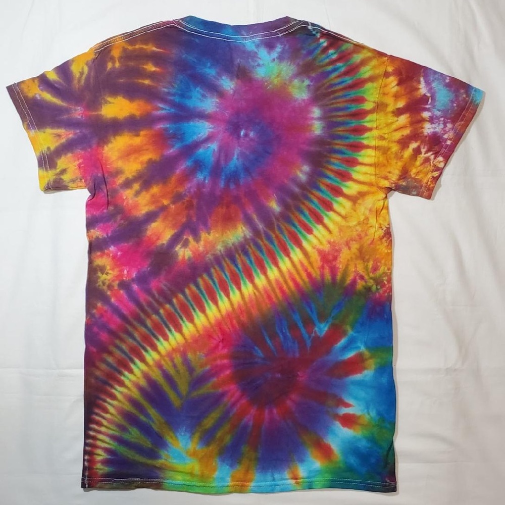 SOLD! New small unisex tie dye shirt - Picture 2 of 2